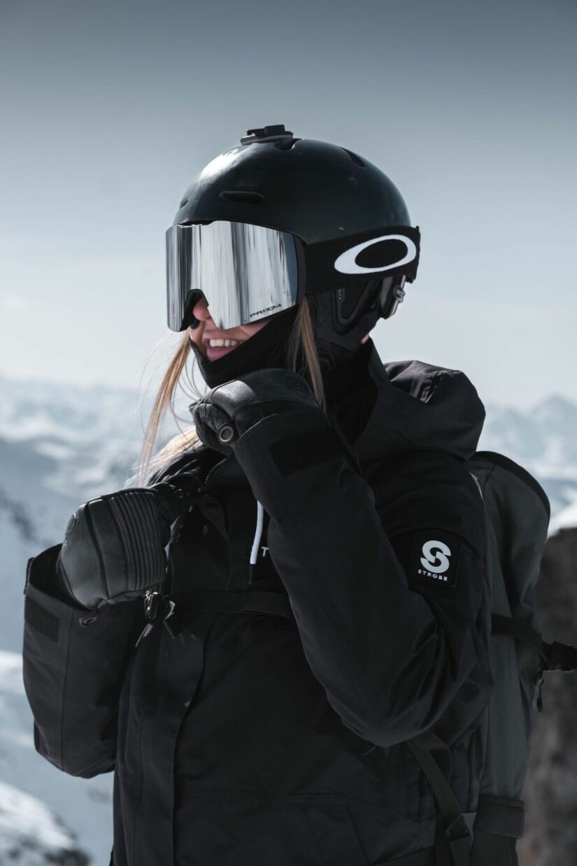 Aura Ski Jacket Black - Women's