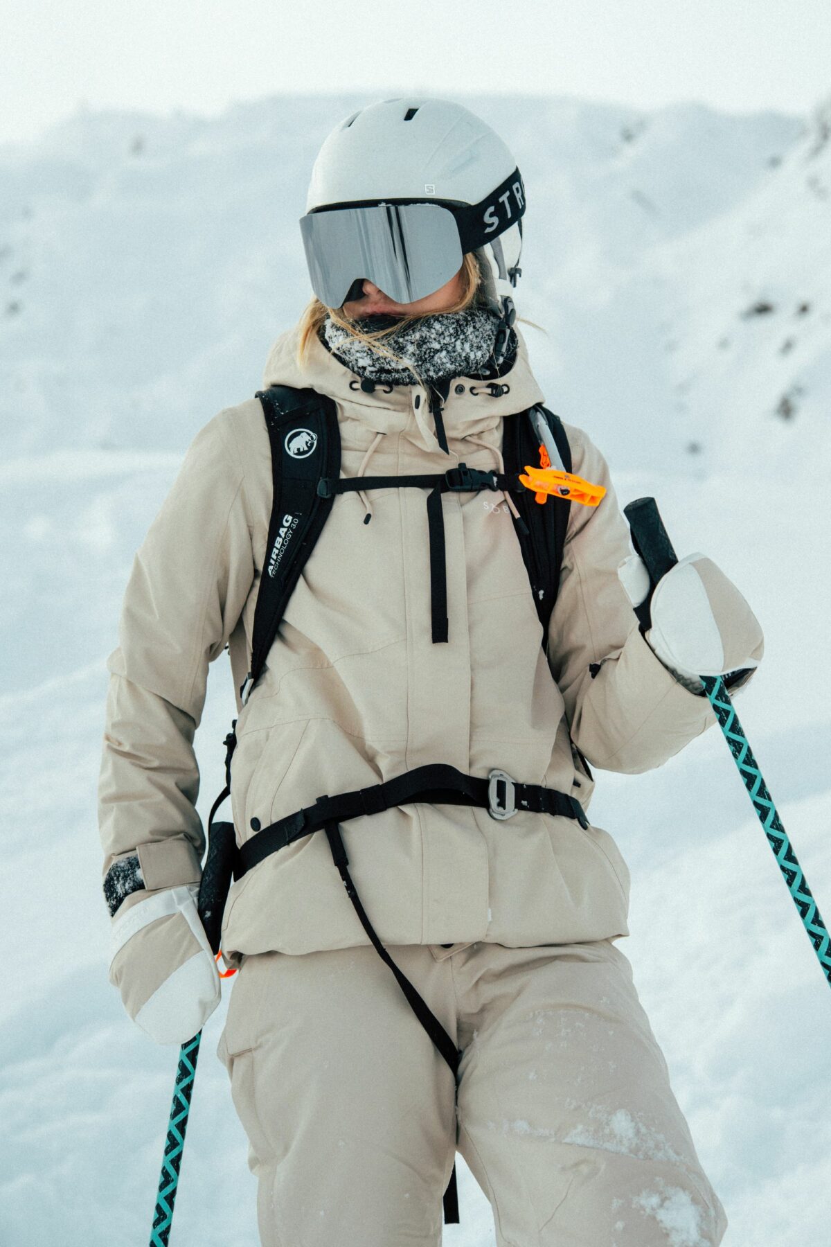 Aura Ski Jacket Lt Beige - Women's - Strobe