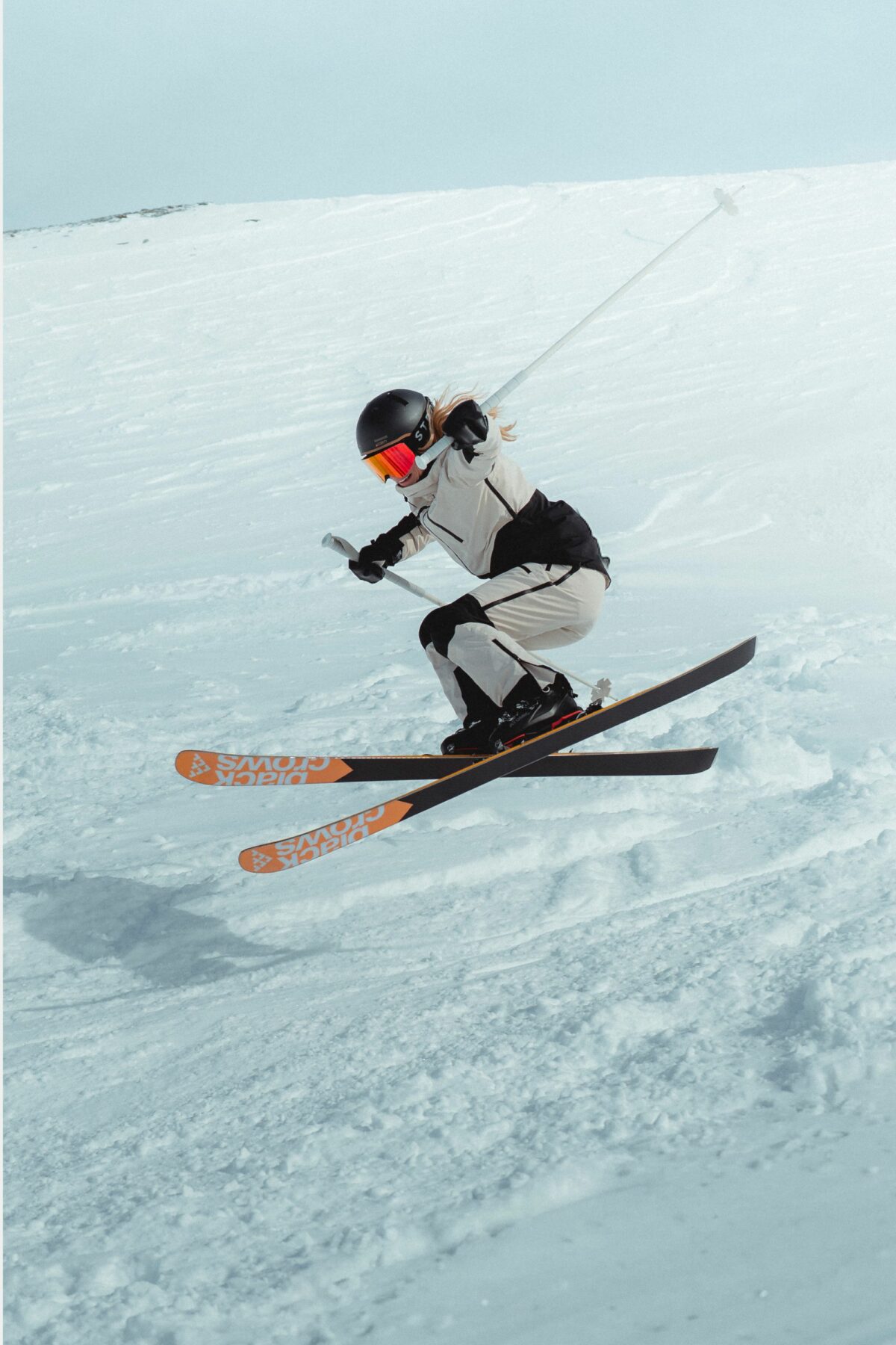 Lynx Ski Jacket Lt Beige - Women's - Strobe