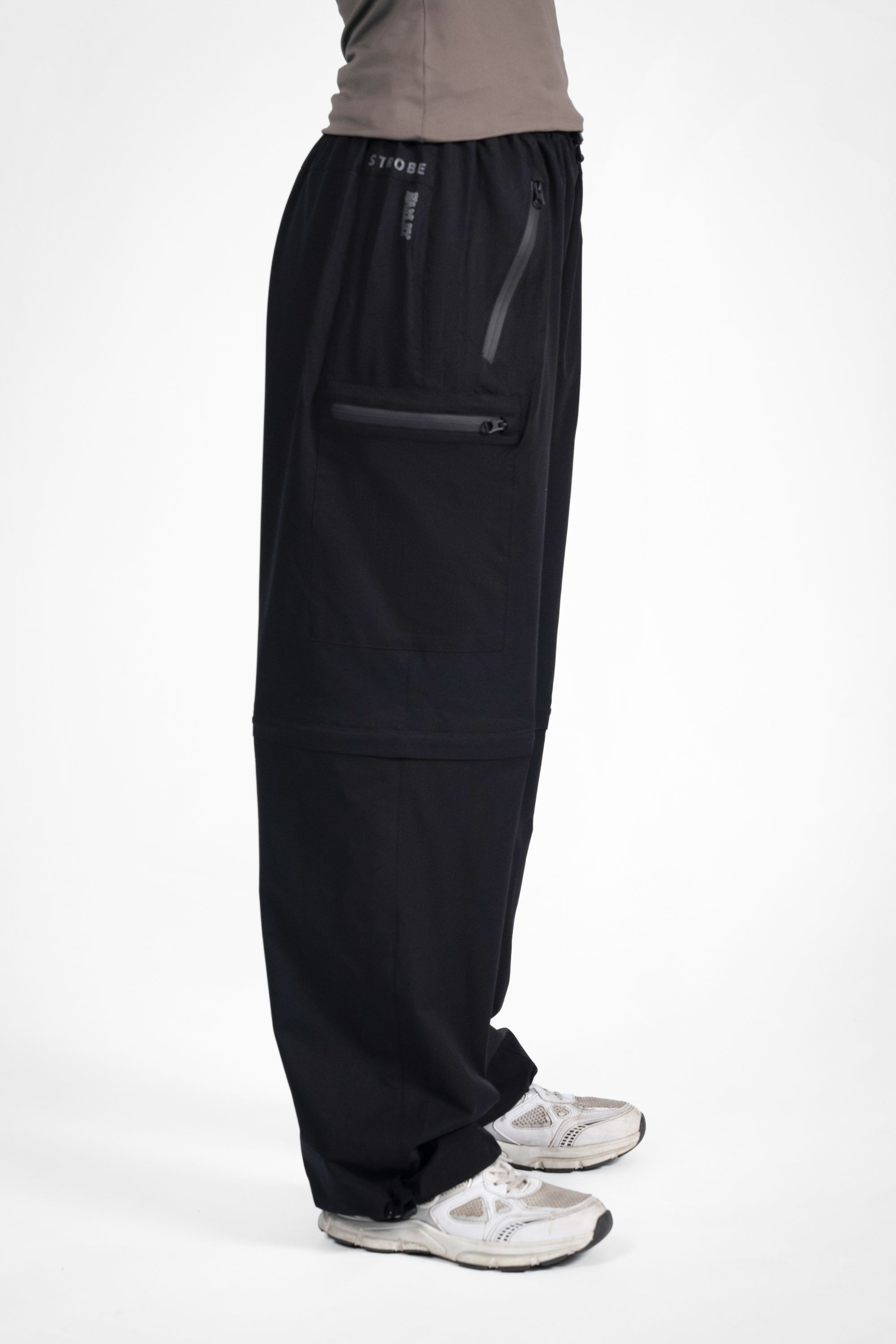 HRLY Outdoor Zip Pants Unisex - Strobe